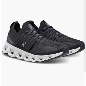 Cloudswift ons! Very lightly worn!